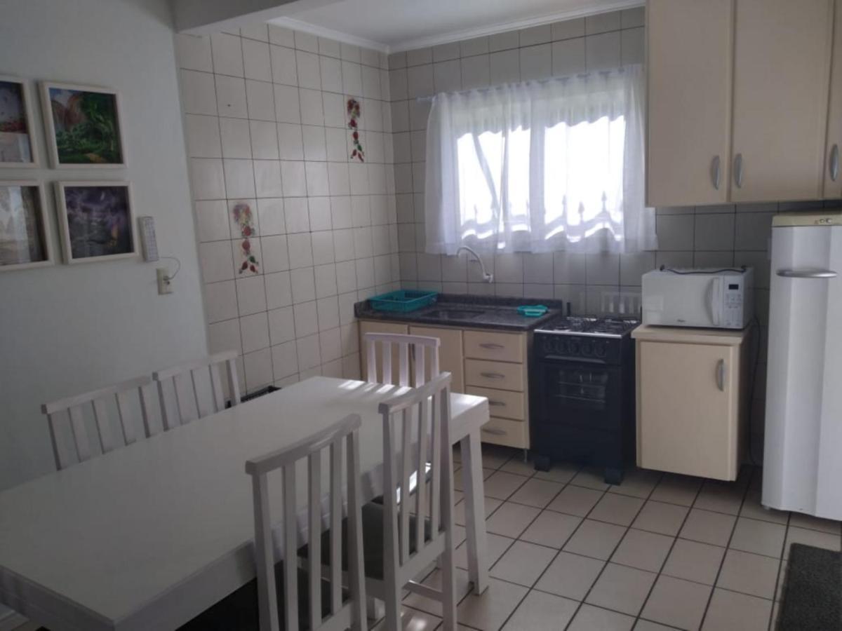 Residencial Pilati Lägenhet Bombinhas Exteriör bild